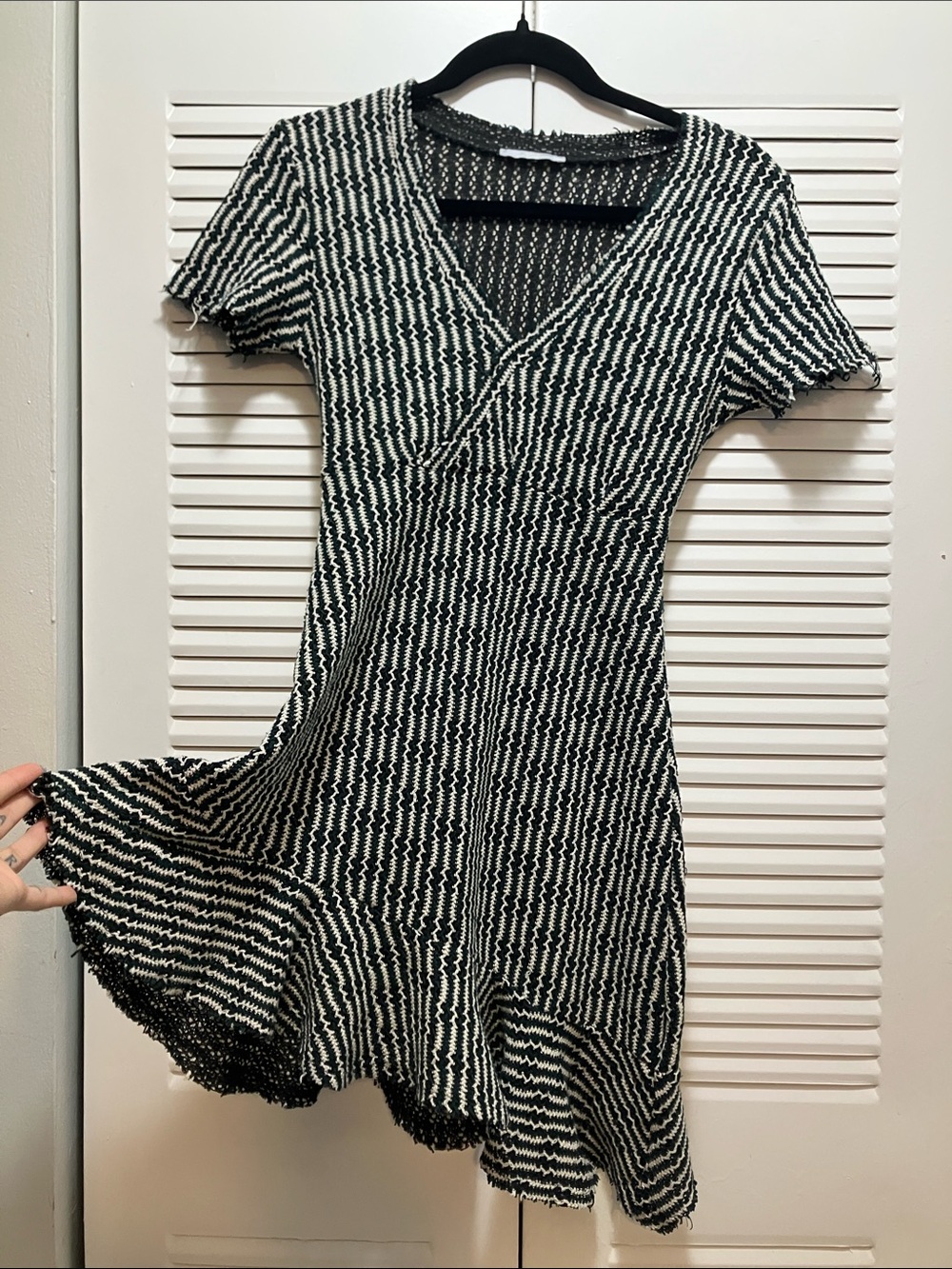 Zara Black & White & Green V‑Neck Knit Fit & Flare Dress